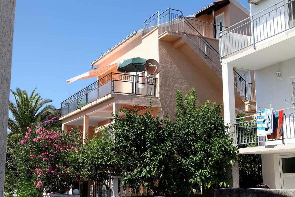 Apartments Jasmin Trogir Eksteriør billede