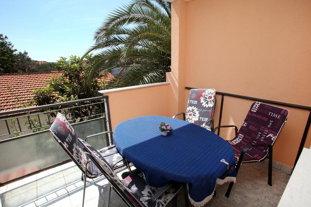Apartments Jasmin Trogir Eksteriør billede