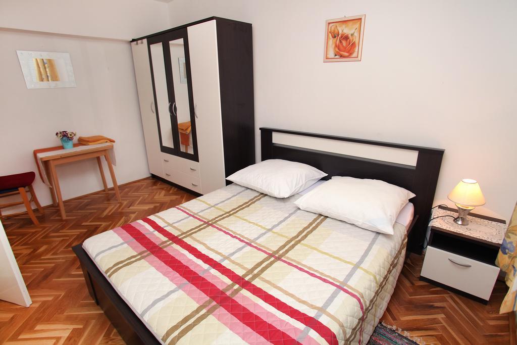 Apartments Jasmin Trogir Eksteriør billede